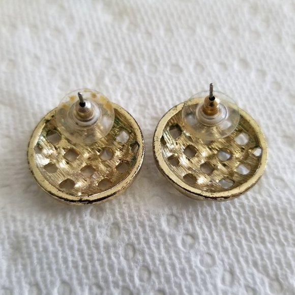 Vintage White Enamel Earrings - Picture 5 of 5